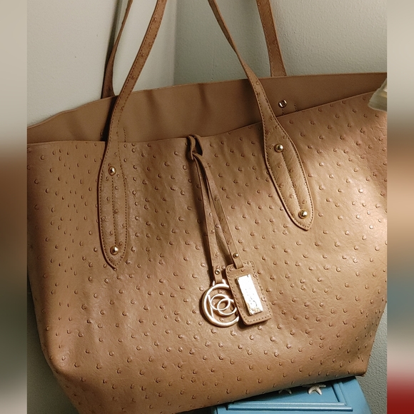 bebe Handbags - 💕Final Clearance NWOT Bebe Tote size 20x13